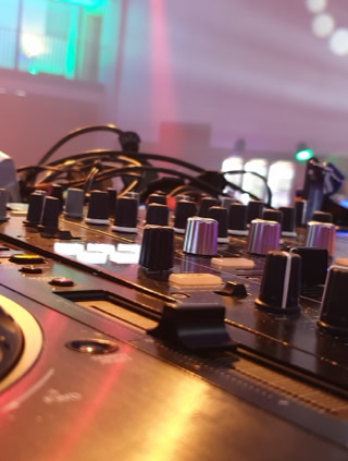 DJ Ylectric Zound - 90er Congresshalle